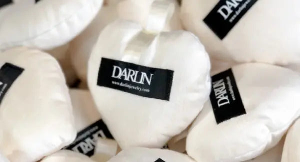 หมอนดันทรงรูปหัวใจ 1 คู่ - DARLIN ดาริน shoe accessories